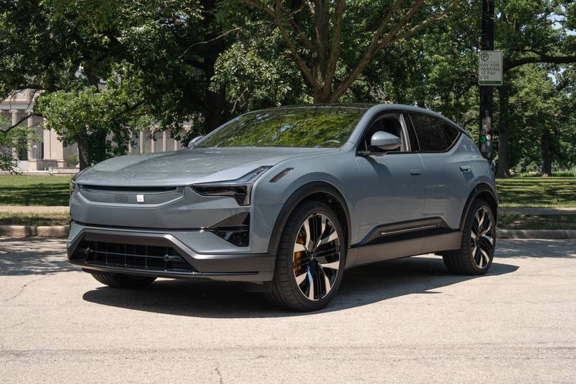 polestar-3-2025-02-exterior-front-angle