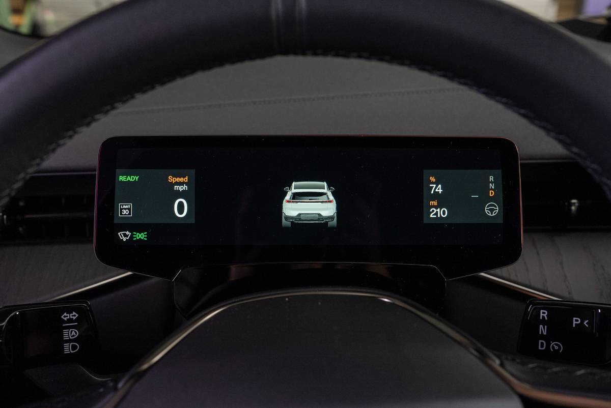 polestar 3 2025 34 interior instrument panel scaled jpg