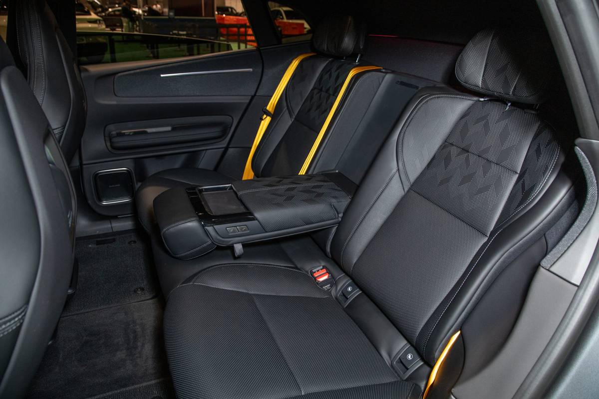 polestar 4 2026 09 interior backseat cas scaled jpg