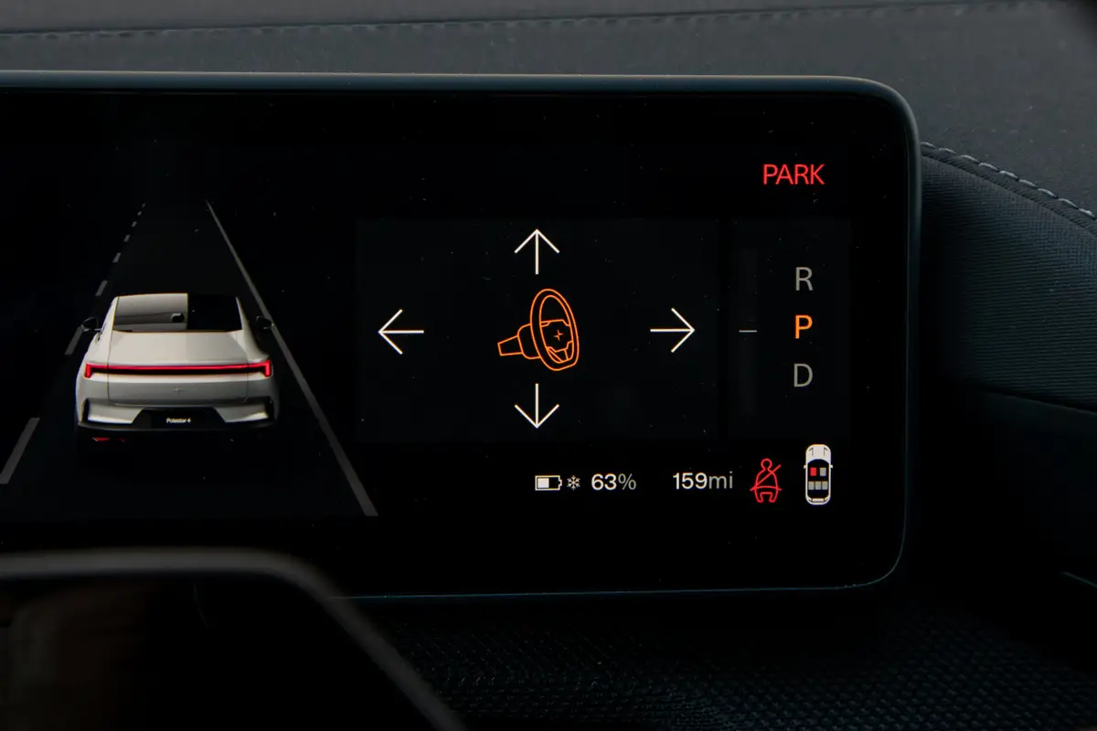 polestar 4 2026 33 interior center stack display scaled jpg