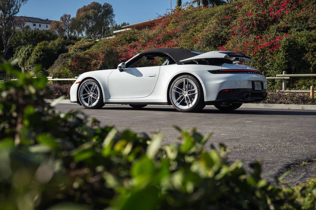 porsche 911 cabriolet 2024 07 exterior profile jpg