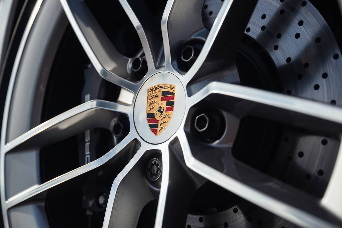 porsche 911 cabriolet 2024 15 exterior wheel 1 jpg