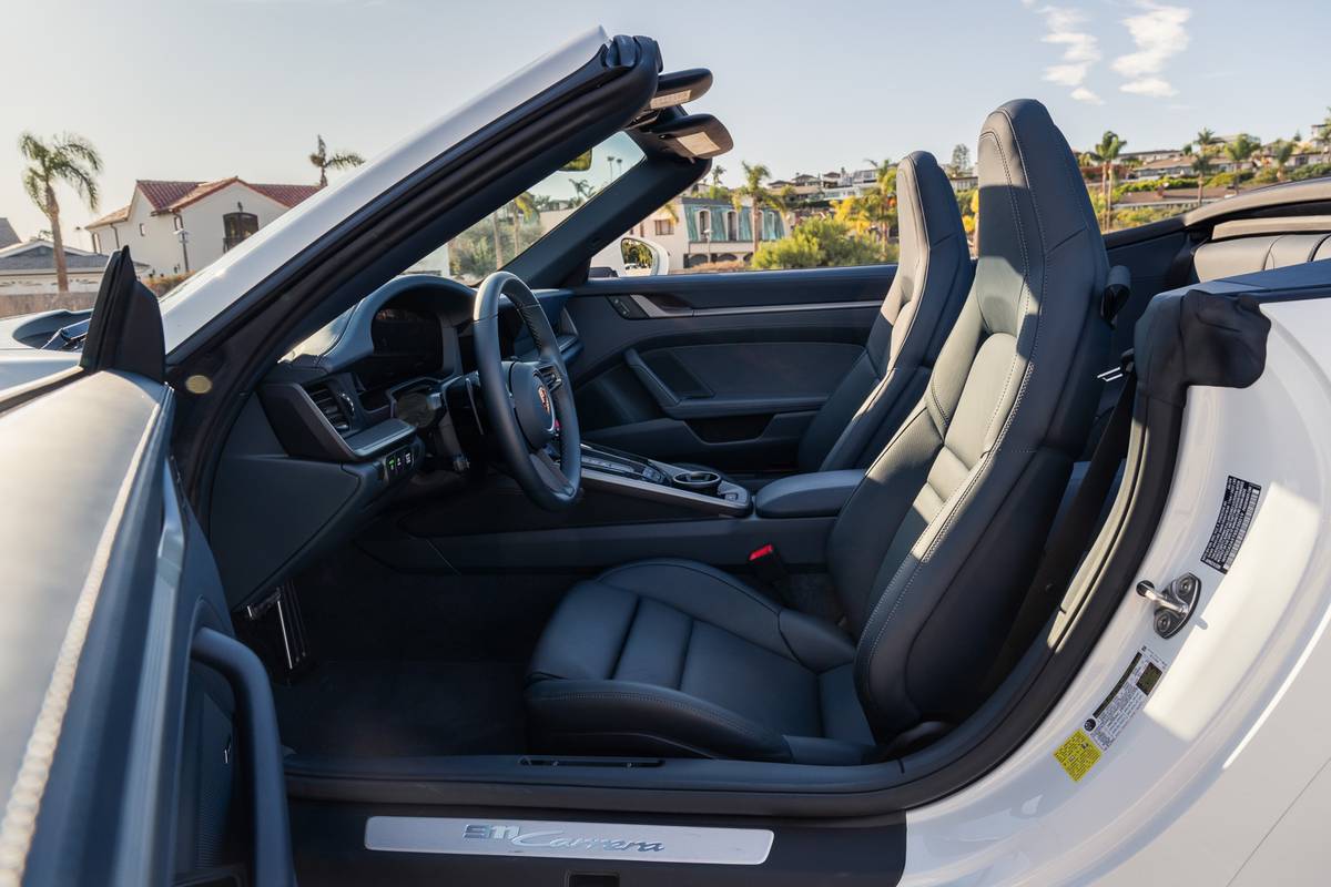 porsche 911 cabriolet 2024 27 interior front row jpg