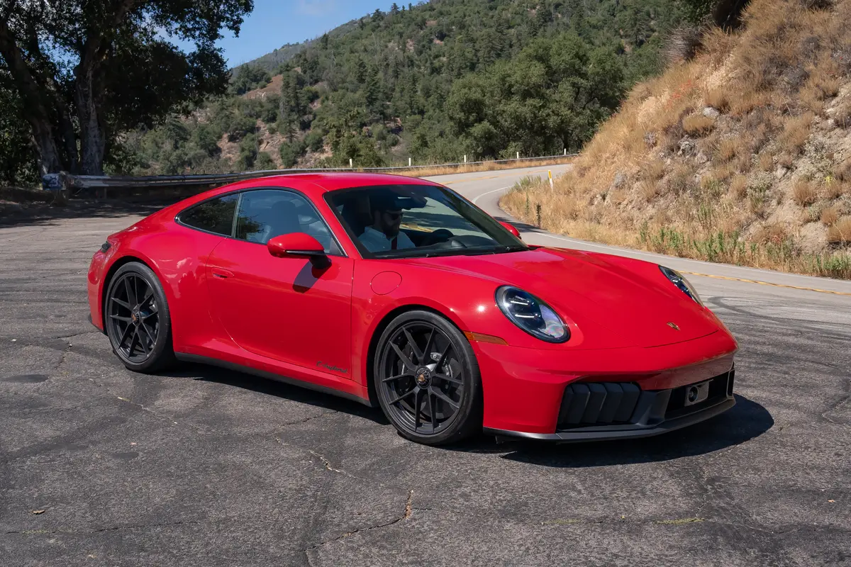 porsche 911 carrera gts 2025 01 exterior front angle jpg