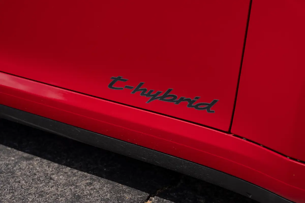 porsche 911 carrera gts 2025 11 exterior profile badge jpg