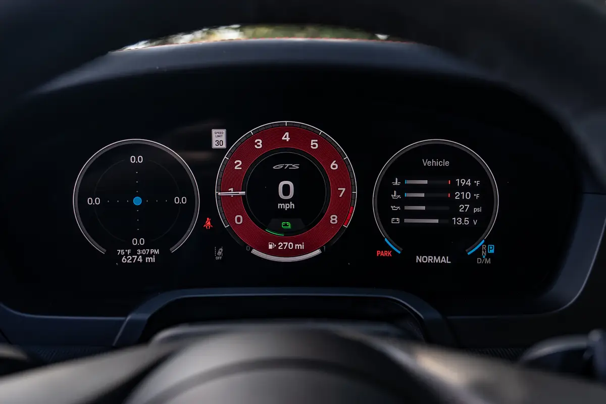 porsche 911 carrera gts 2025 32 interior instrument panel jpg