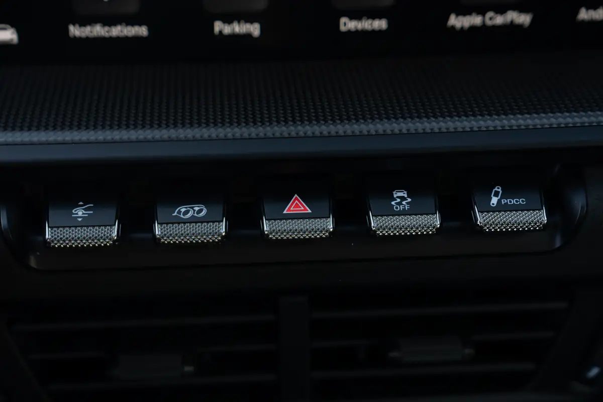 porsche 911 carrera gts 2025 37 interior dashboard controls jpg