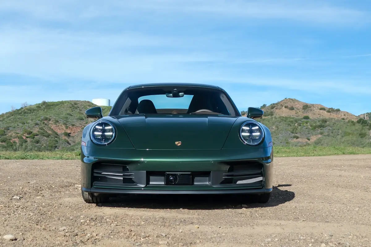 porsche carrera 4s 2026 02 exterior front scaled jpg