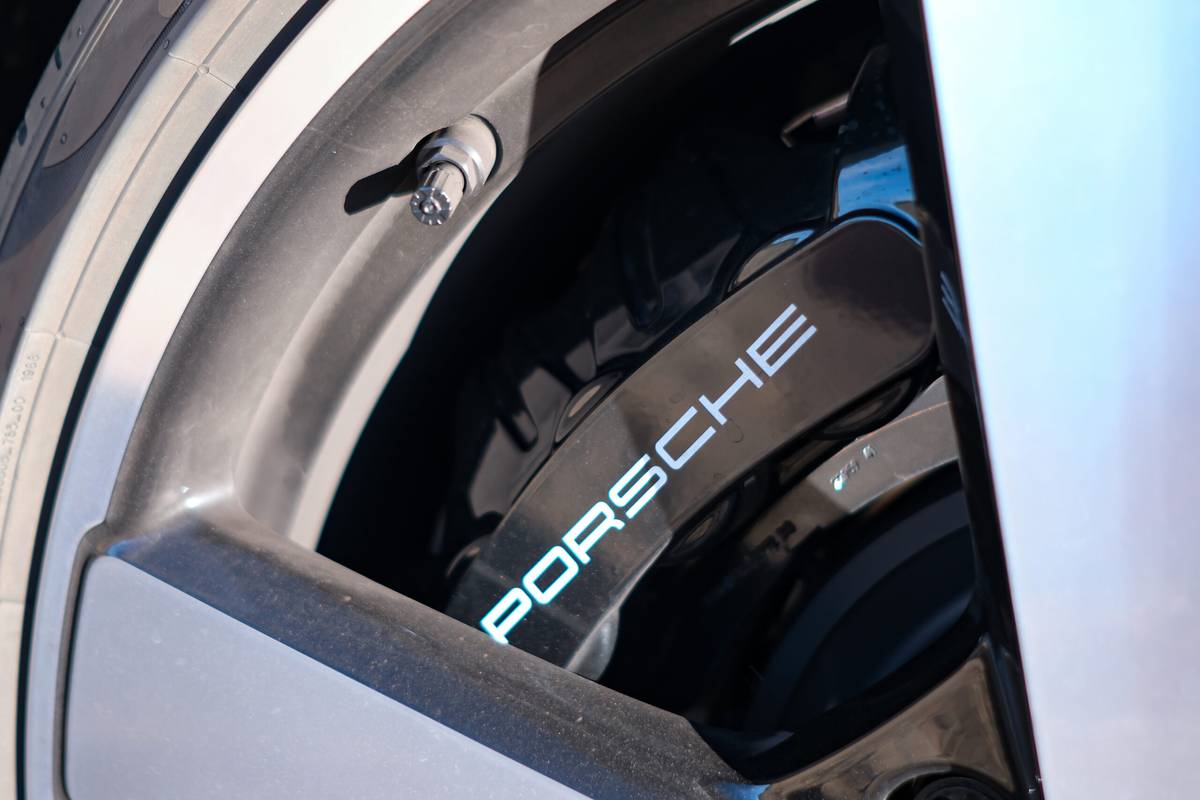 porsche carrera 4s 2026 07 exterior wheel scaled jpg