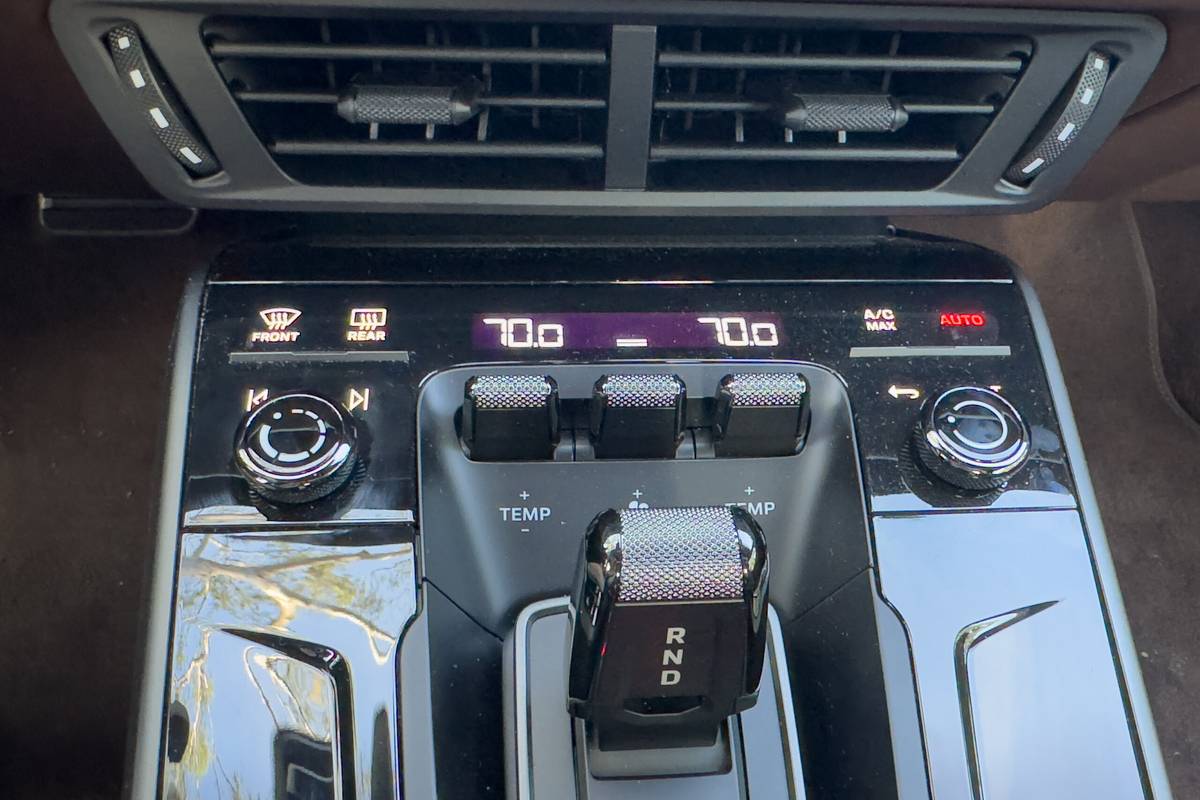 porsche carrera 4s 2026 19 interior climate control scaled jpg