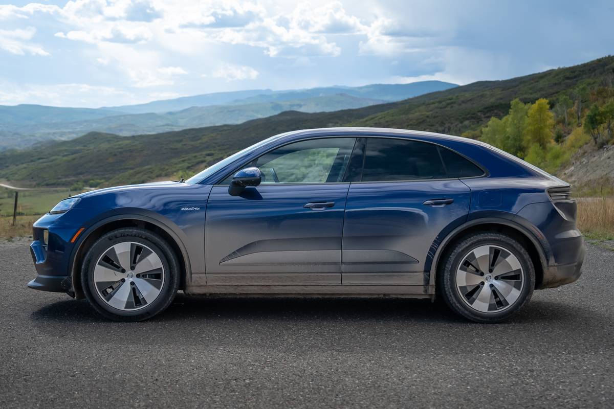 2025 Porsche Macan