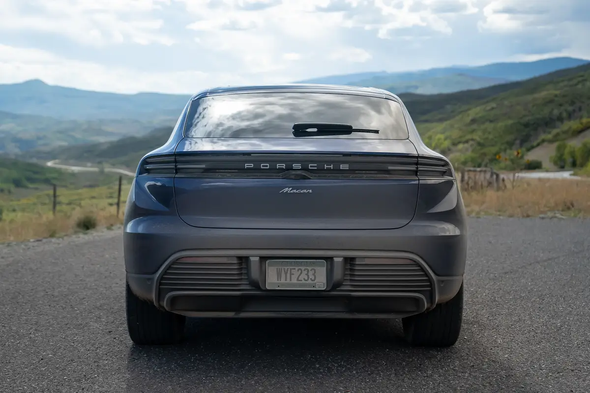 2025 Porsche Macan