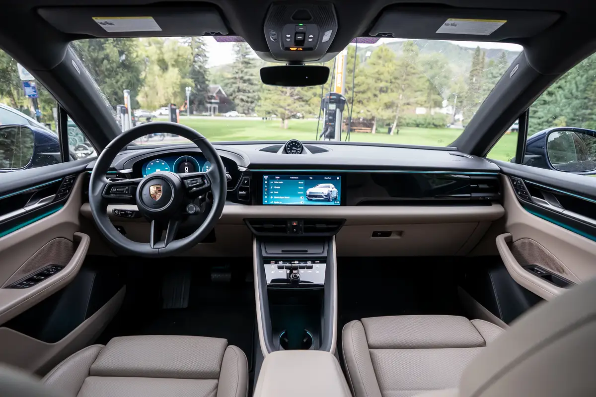 2025 Porsche Macan