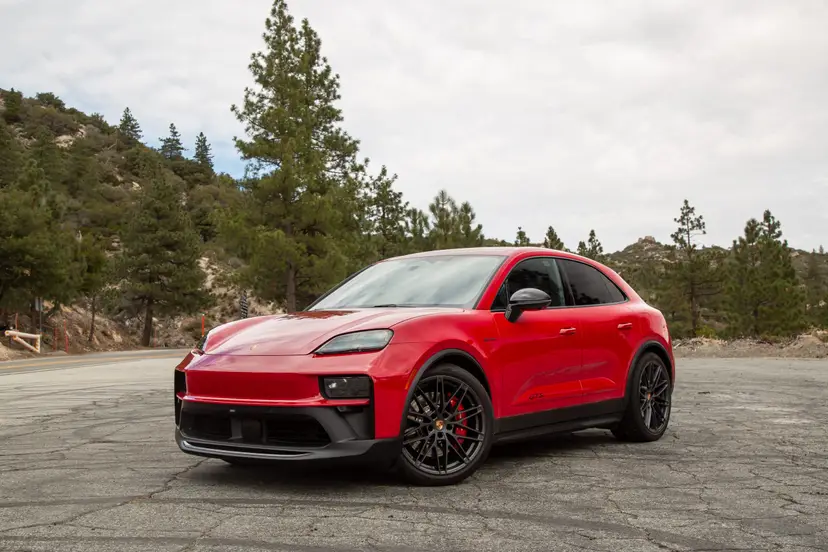 porsche-macan-electric-2026-01-exterior-front-angle