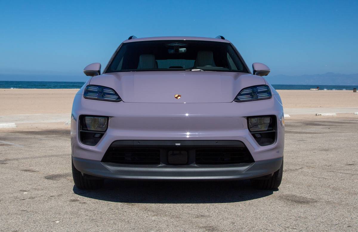 porsche macan electric 2026 03 exterior front jpg