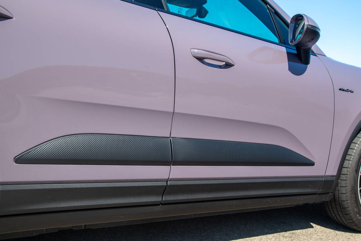 porsche macan electric 2026 13 exterior detail jpg
