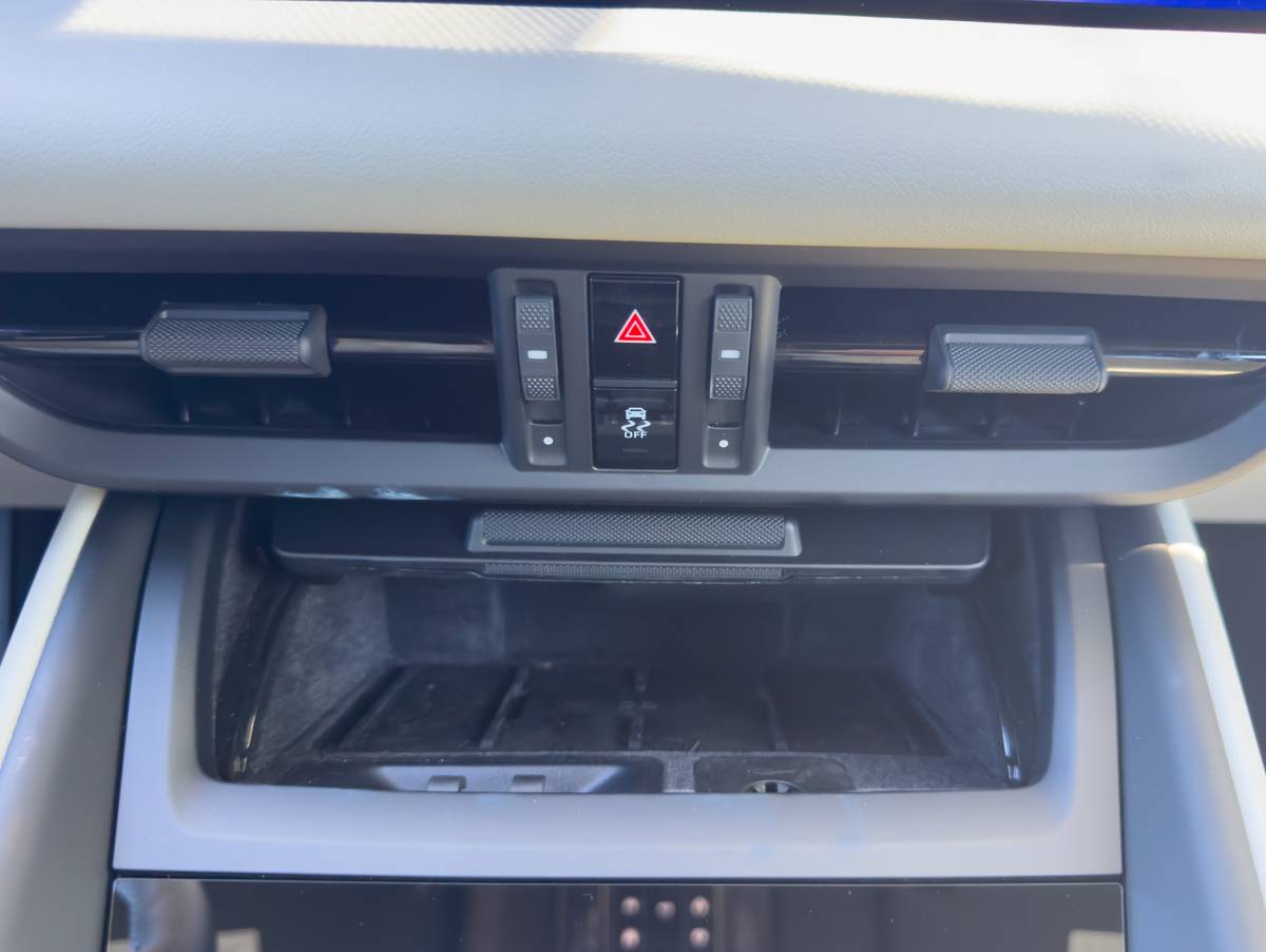 porsche macan electric 2026 26 interior storage jpg