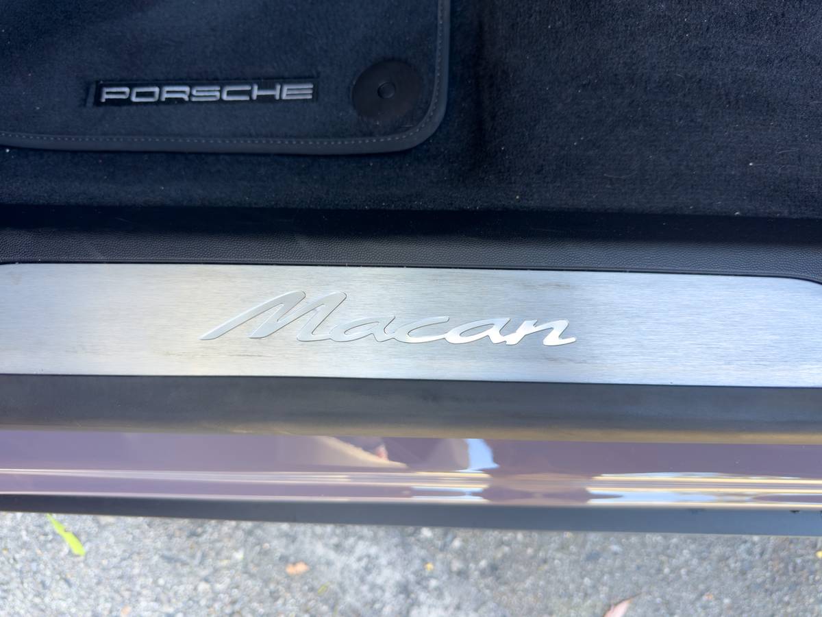 porsche macan electric 2026 31 interior badge jpg