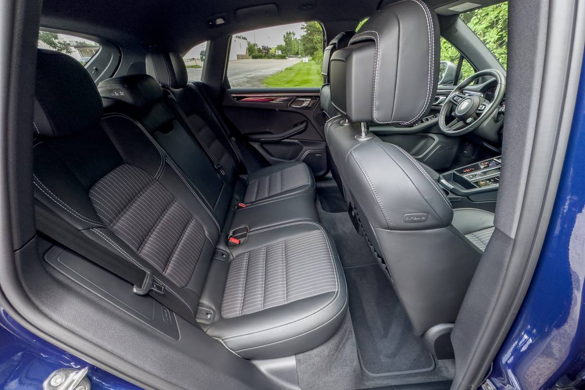porsche macan t 2023 33 interior backseat scaled jpg