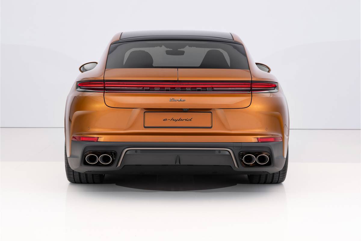 2024 Porsche Panamera Revealed, Redesigned and TechRich