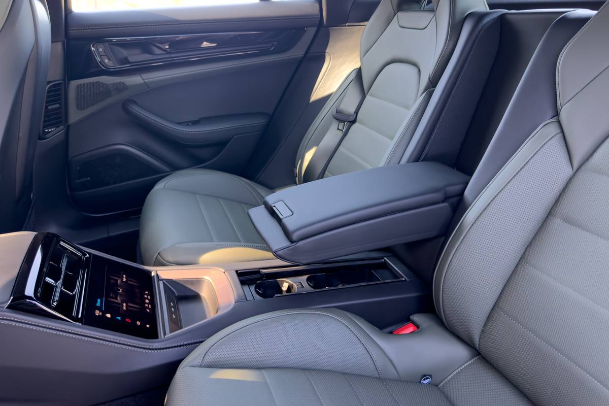 2026 Porsche Panamera