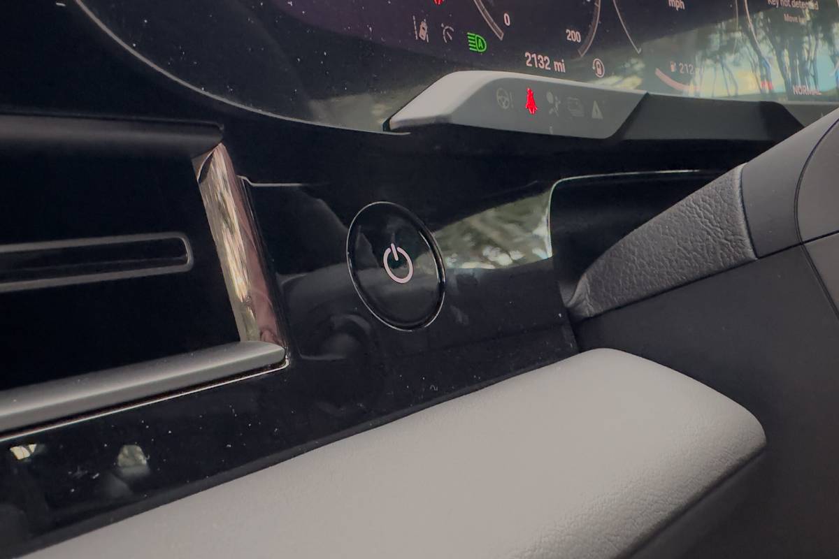 porsche taycan 4 2025 24 interior start stop scaled jpg