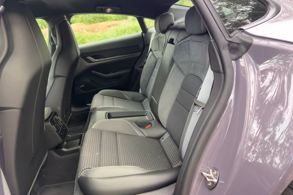 porsche taycan 4 2025 30 interior backseat jpg