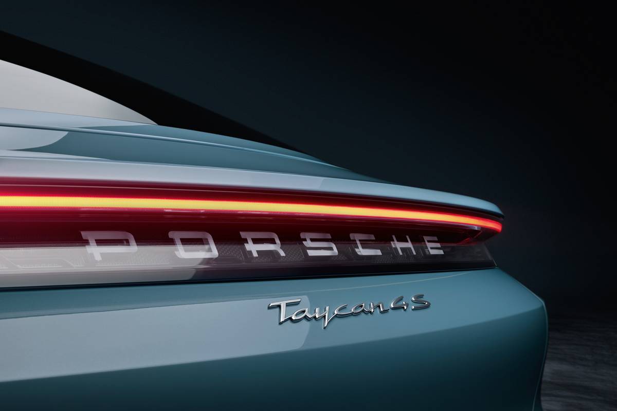 2020 Porsche Taycan 4S | Manufacturer image