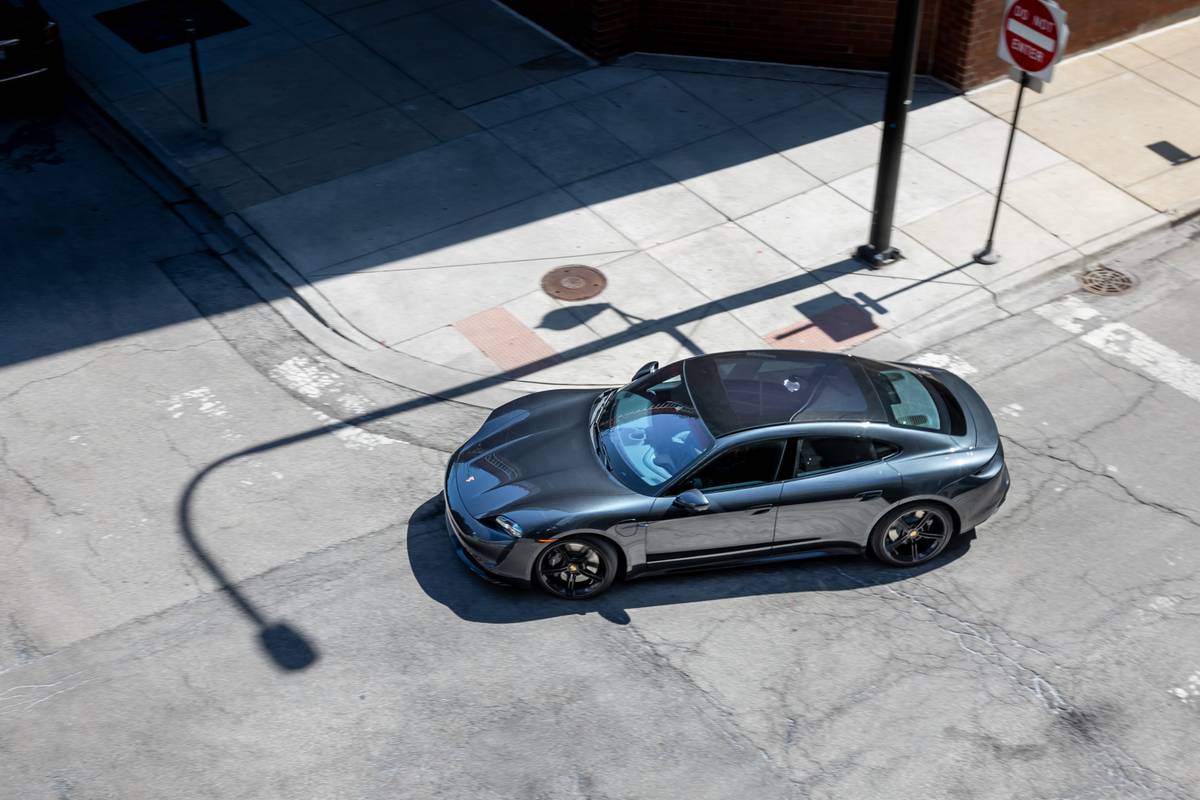 porsche taycan turbo 2021 08 v2 jpg