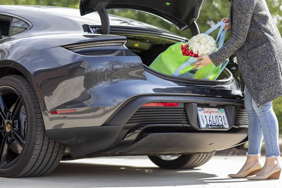 porsche taycan turbo 2021 22 v2 jpg