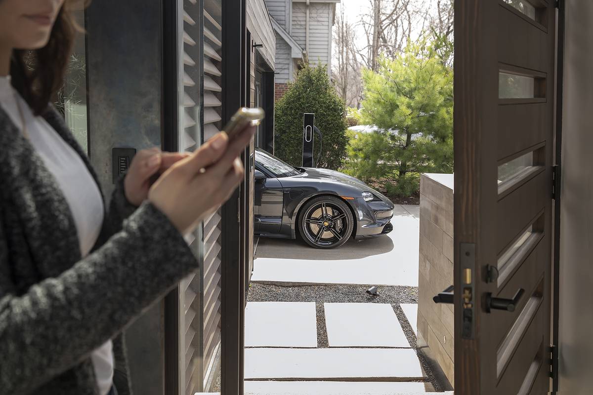 porsche taycan turbo 2021 23 v2 jpg