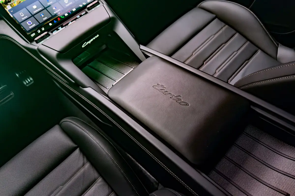 porshe cayenne electric 2026 13 interior center console 1 jpg