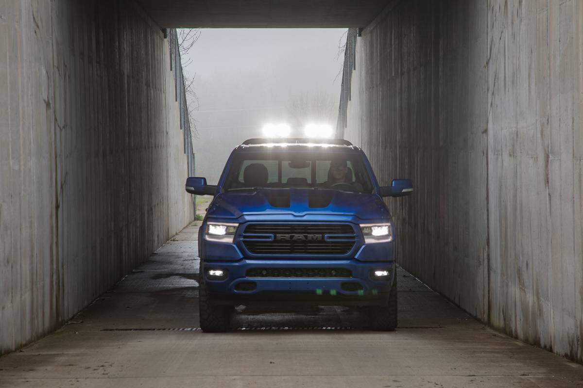 ram 1500 big horn mopar 2019 03 blue exterior front textures and patterns jpg
