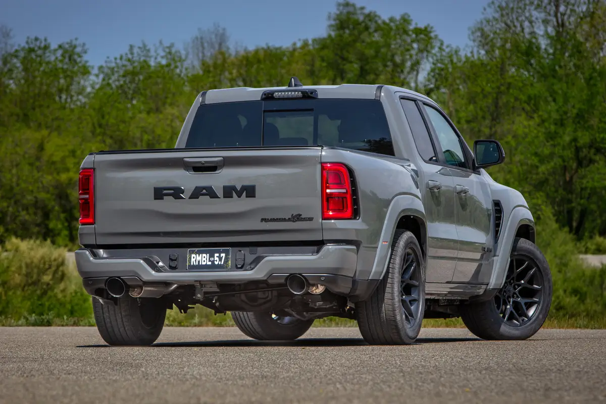 ram 1500 rumble bee 5 7 2027 exterior oem 09 jpg