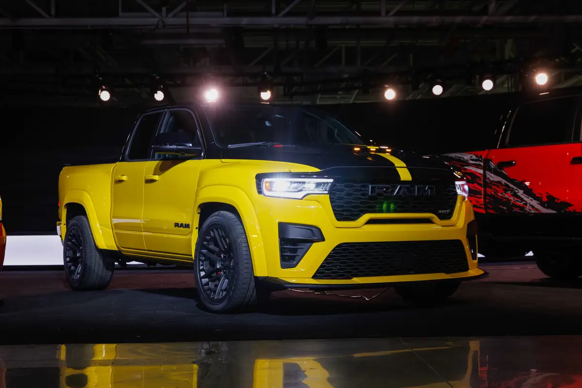 ram 1500 rumble bee srt 2027 01 exterior front angle scaled jpg