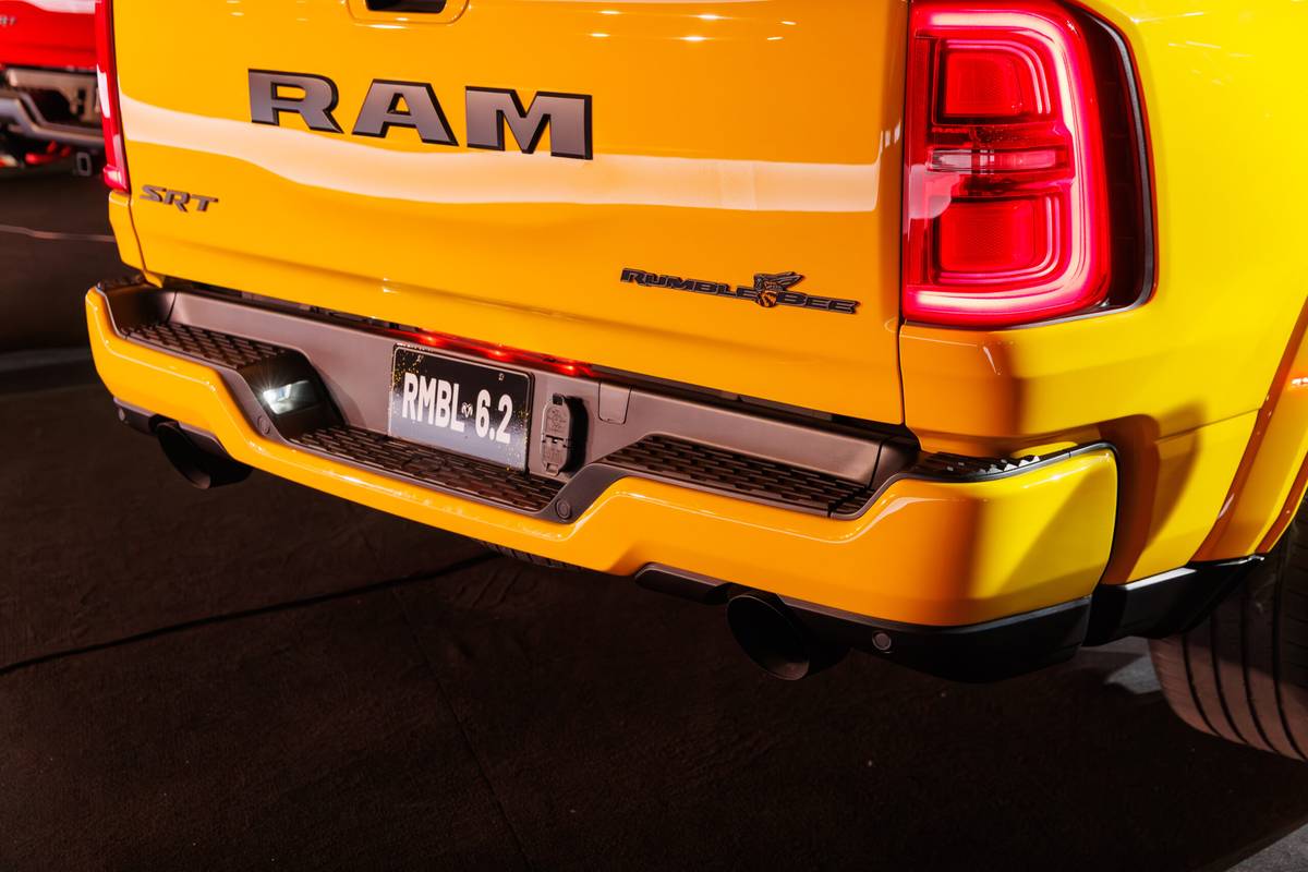 ram 1500 rumble bee srt 2027 15 exterior rear scaled jpg