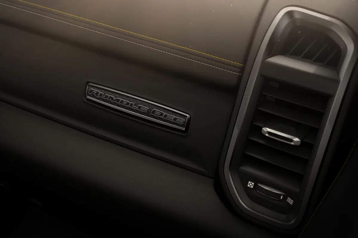 ram 1500 rumble bee srt 2027 interior oem 44 jpg