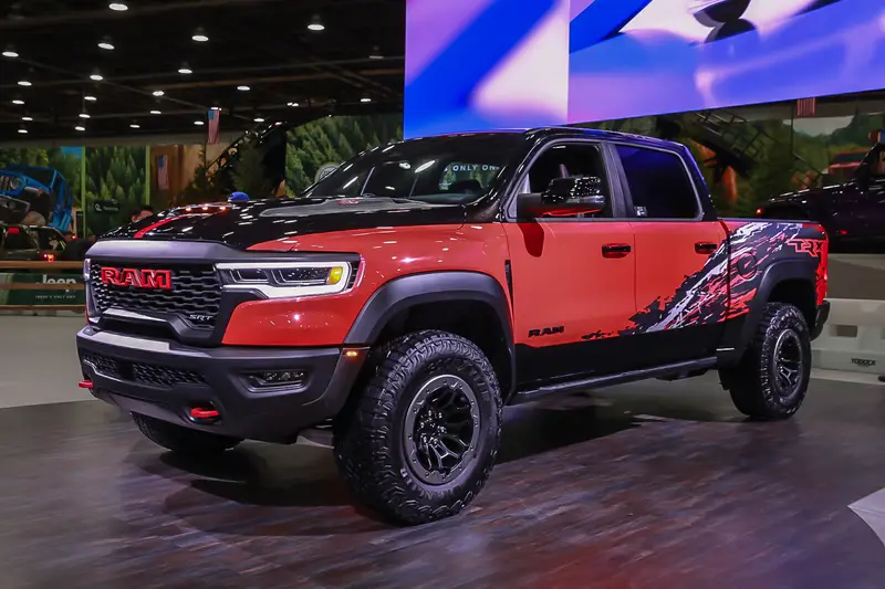 ram-1500-srt-trx-2027-01-exterior-front-angle