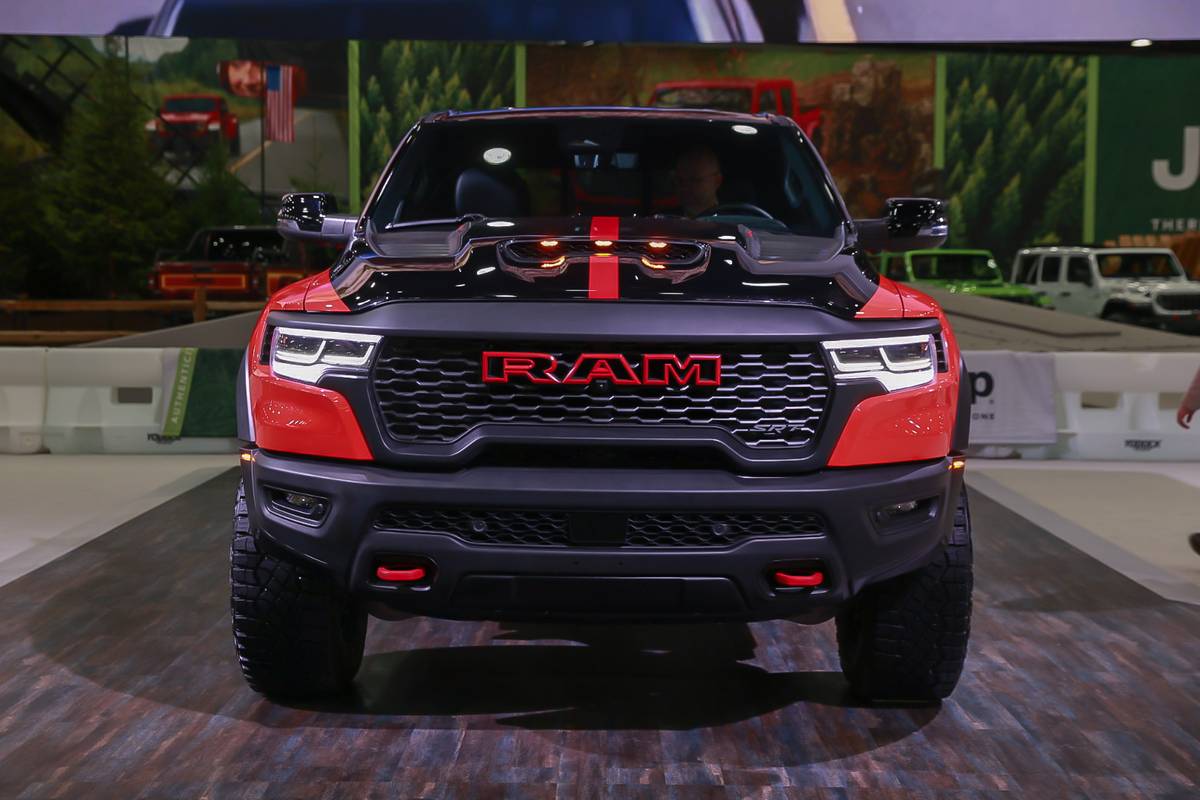 ram 1500 srt trx 2027 02 exterior front jpg