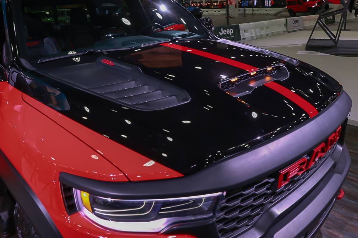 ram 1500 srt trx 2027 03 exterior hood jpg