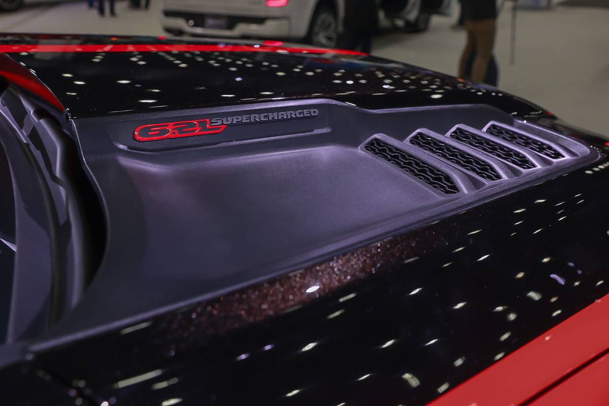 ram 1500 srt trx 2027 05 exterior hood jpg