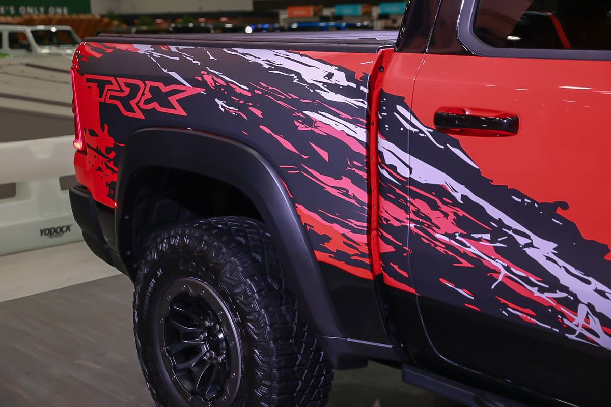 ram 1500 srt trx 2027 10 exterior profile badge jpg