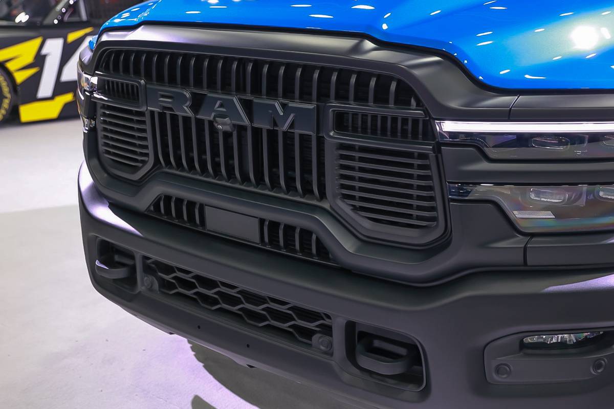 ram 2500 power wagon 2027 03 exterior front jpg