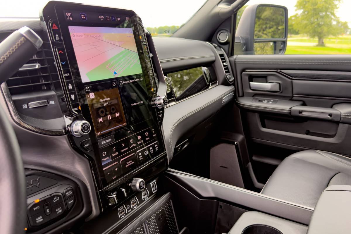 2027 RAM 2500