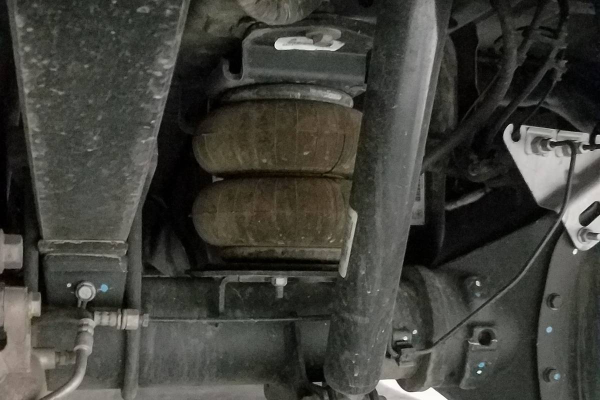 ram 3500 dually 2019 09 exterior silver undercarriage jpg