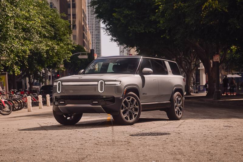 rivian-r1s-2027-exterior-oem-08
