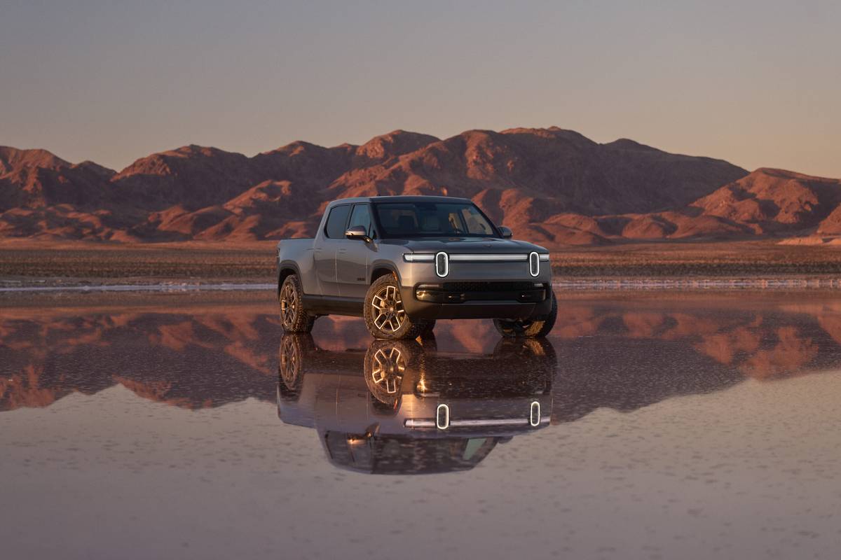 rivian r1t 2027 exterior oem 02 scaled jpg