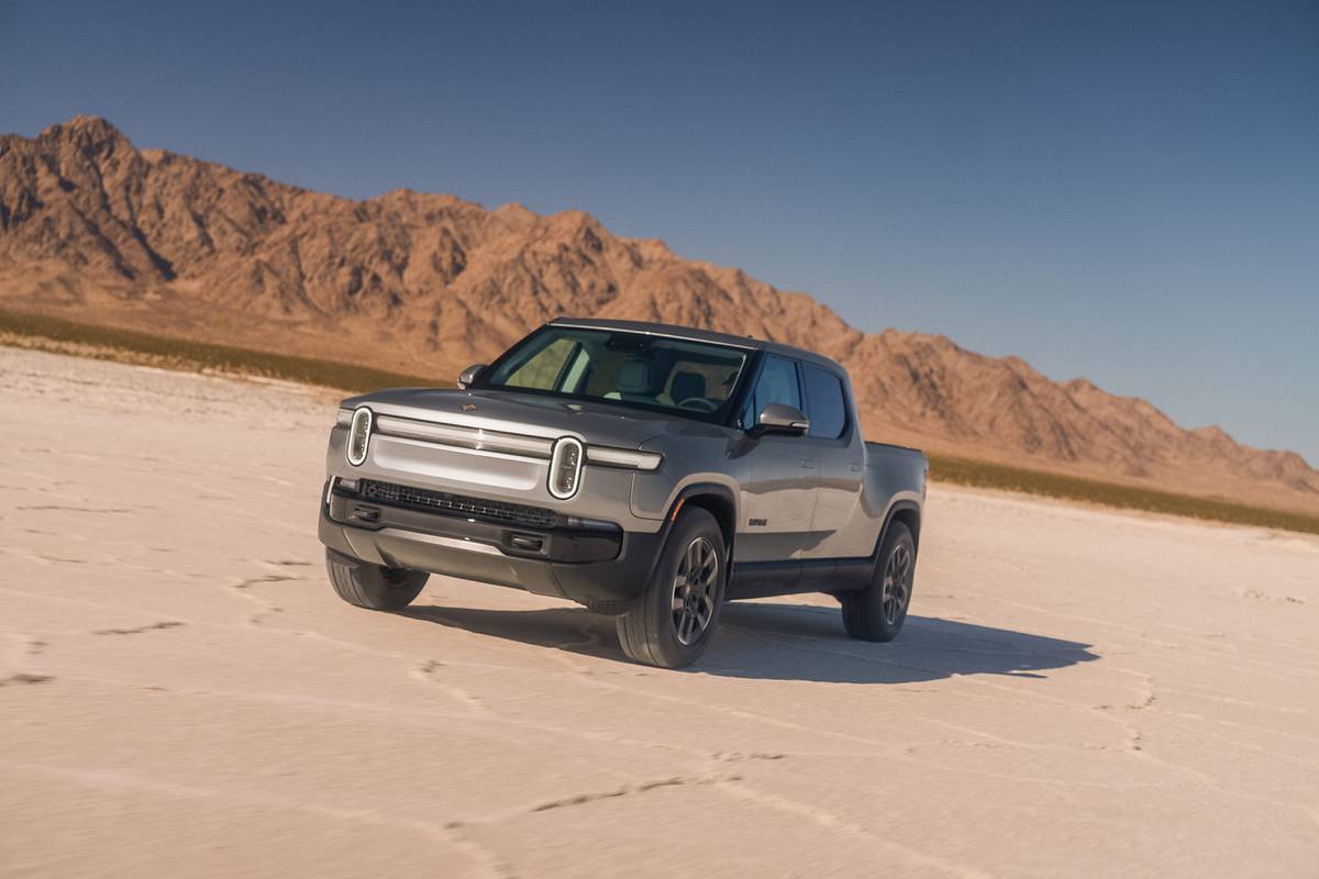 rivian r1t 2027 exterior oem 03 scaled jpg