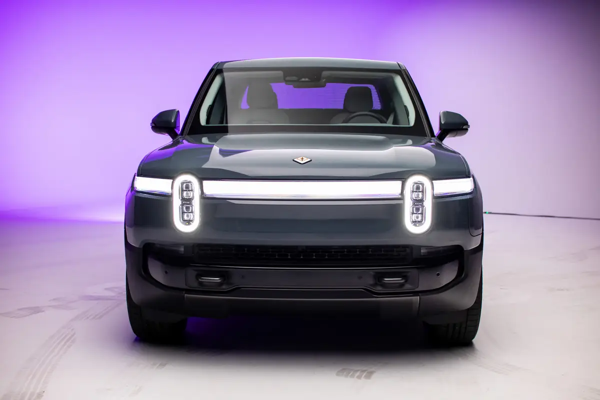 2025 Rivian R1T