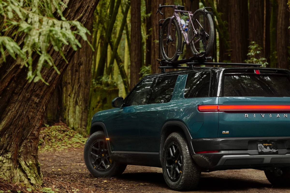 rivian r2 2027 exterior oem 01 jpg